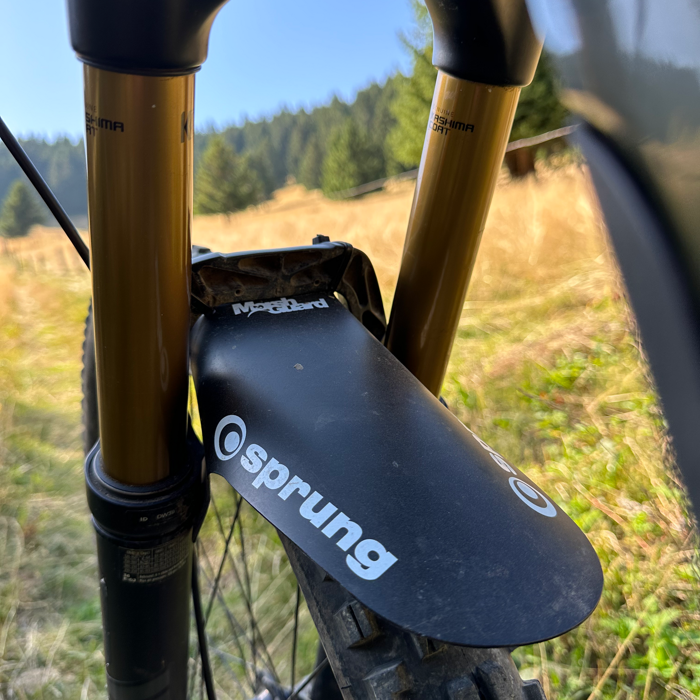 Sprung Video Marsh Guard MTB front fender